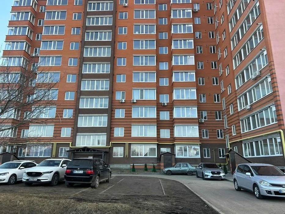 Переуступка 1-к .49 м в новому сучасному будинку.Можлива єОс
