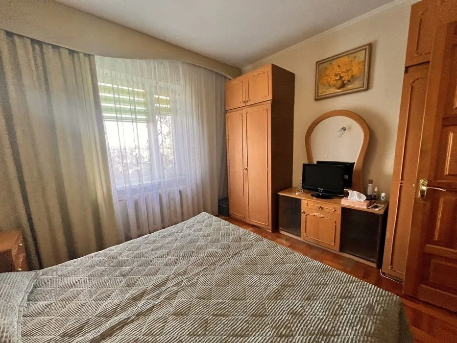 Apartment for sale in Revutskoho
