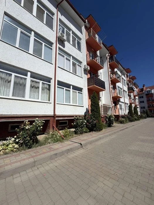 Продається 1,5 уімн. Кв. Вул. Єньківська