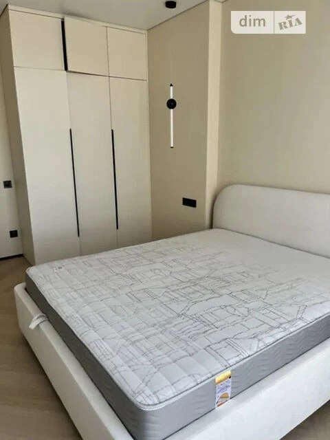 Sale of 2-room apartment 65.7 sq. m. on Vsevolod Zmiyenka Street 15/3
