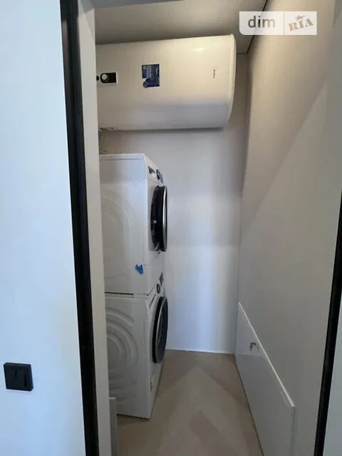 Sale of 2-room apartment 65.7 sq. m. on Vsevolod Zmiyenka Street 15/3