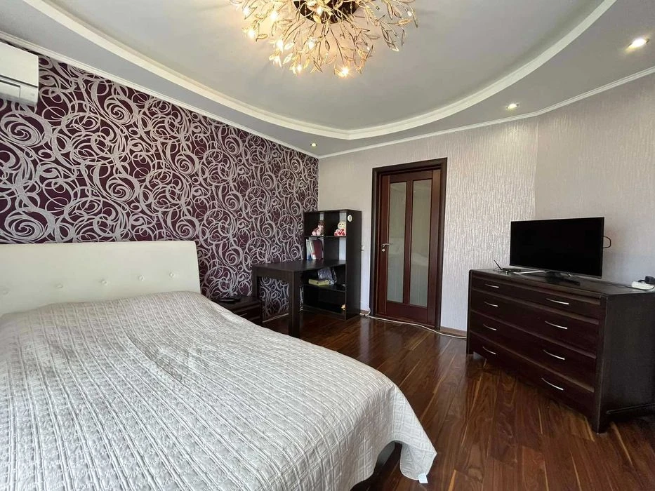 House for sale Pyatnychany district 2816