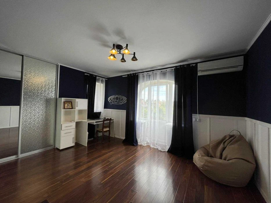 House for sale Pyatnychany district 2816