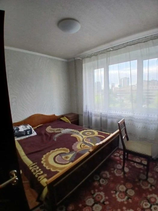 Three-room apartment for sale in the city center | 6/9, 68 sq. m, gas | Evropeys St.