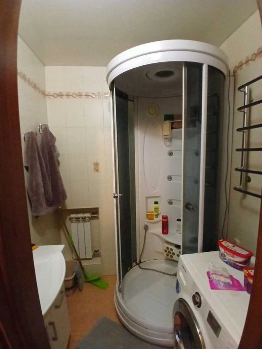 Three-room apartment for sale in the city center | 6/9, 68 sq. m, gas | Evropeys St.