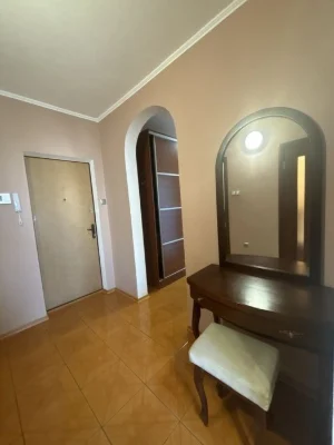 Sale of a 2-room apartment with renovation in Solomyansky district