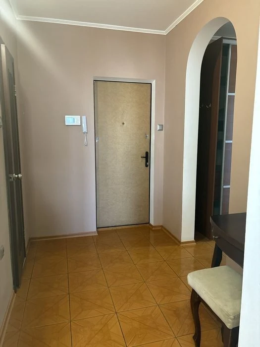 Sale of a 2-room apartment with renovation in Solomyansky district