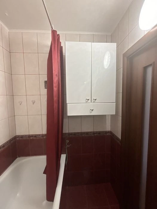 Sale of a 2-room apartment with renovation in Solomyansky district