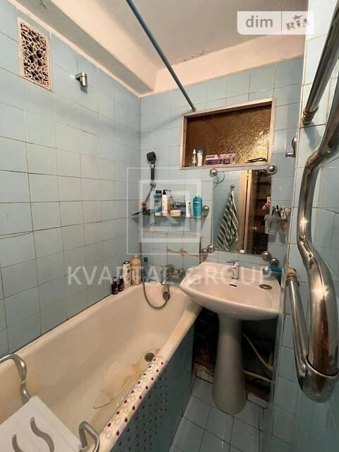 Sale of 4-room apartment 71.6 sq. m. on Mykola Ushakova Street 8 • ID