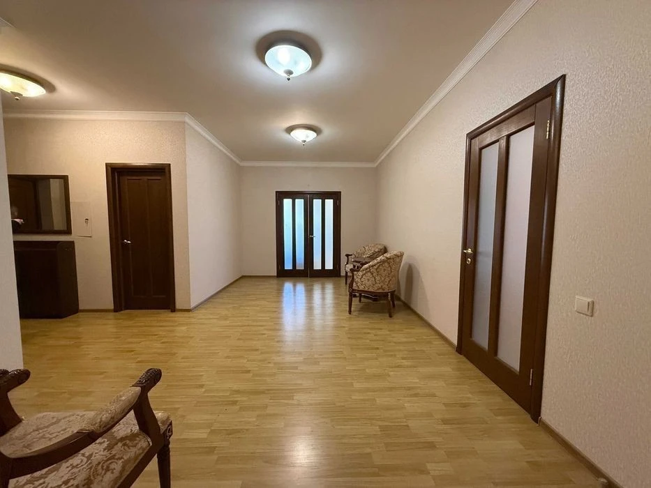 Center, no commission, 4-room residence of the residential complex "Diamant" | Taras St.