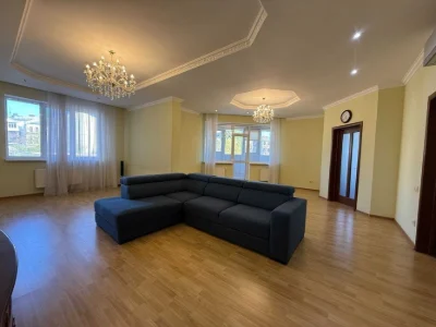 Center, no commission, 4-room residence of the residential complex "Diamant" | Taras St.