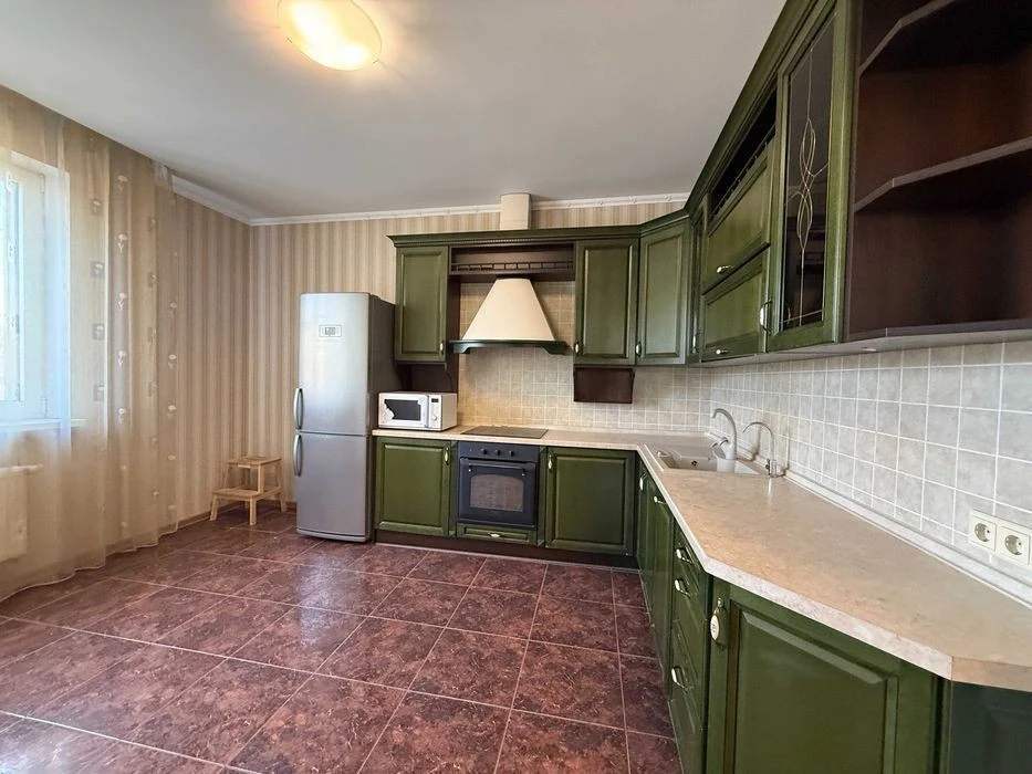 Center, no commission, 4-room residence of the residential complex "Diamant" | Taras St.