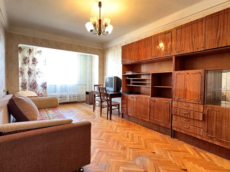 Apartment. Kyiv, Ozerna St.