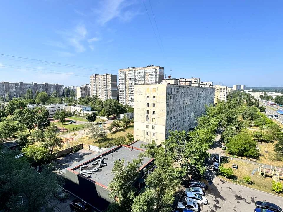 Apartment. Kyiv, Ozerna St.