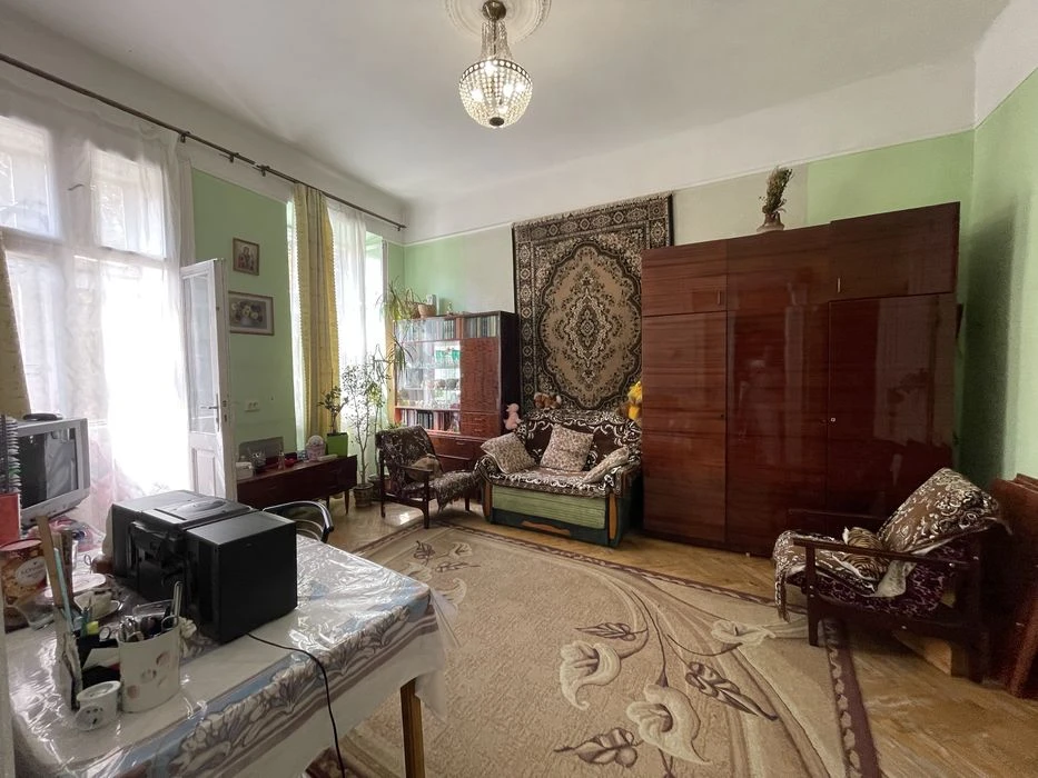 Продажа 2-комнатной квартиры по улице Лычаковской, 48 кв. м