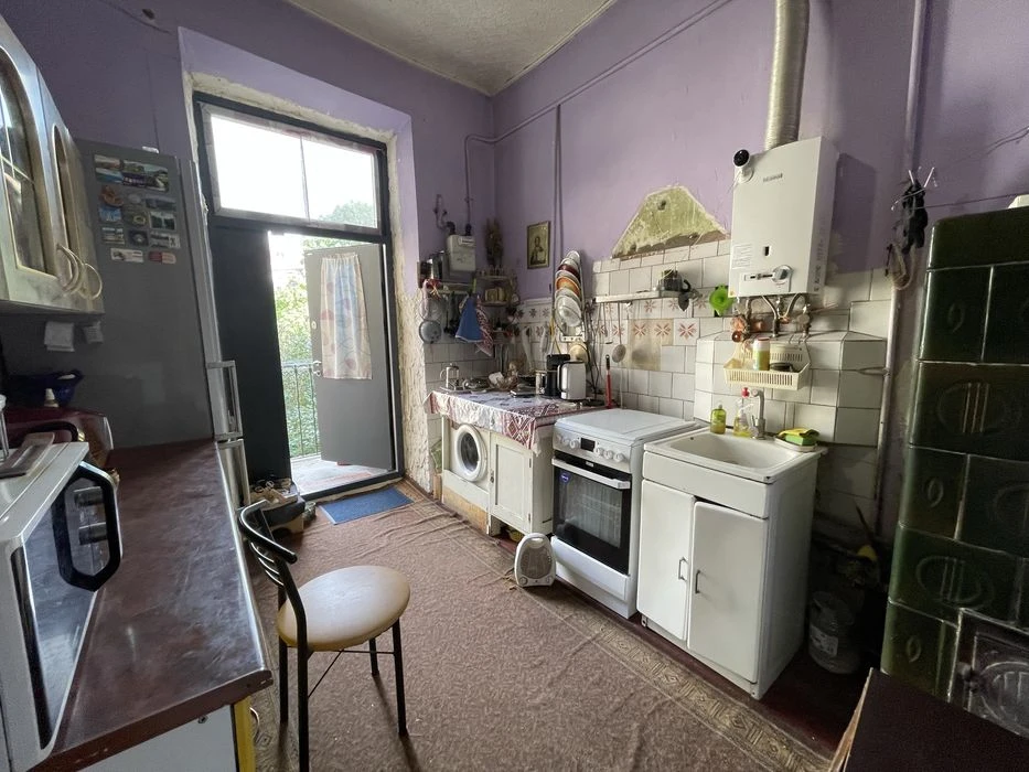 Продажа 2-комнатной квартиры по улице Лычаковской, 48 кв. м