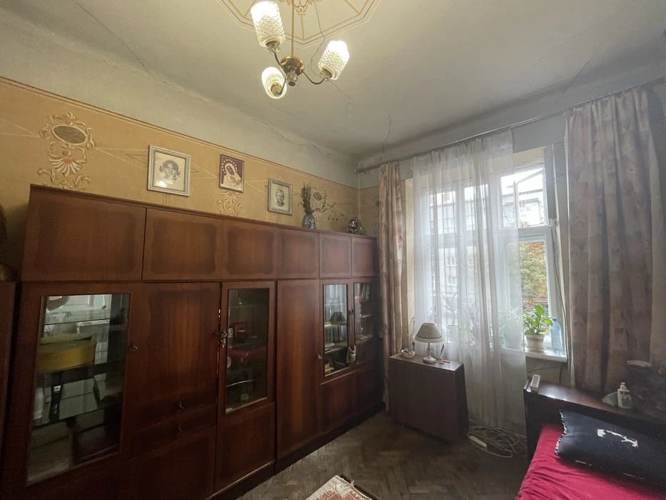 Продажа 2-комнатной квартиры по улице Лычаковской, 48 кв. м