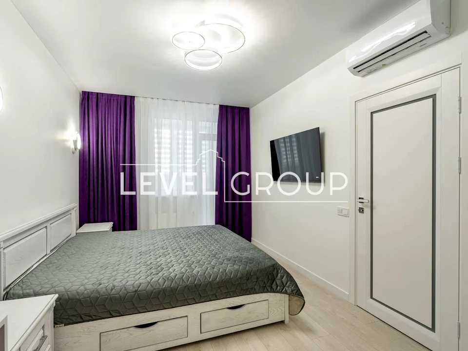 Apartment. Kyiv, Air Force Ave. (Povitroflotsky)