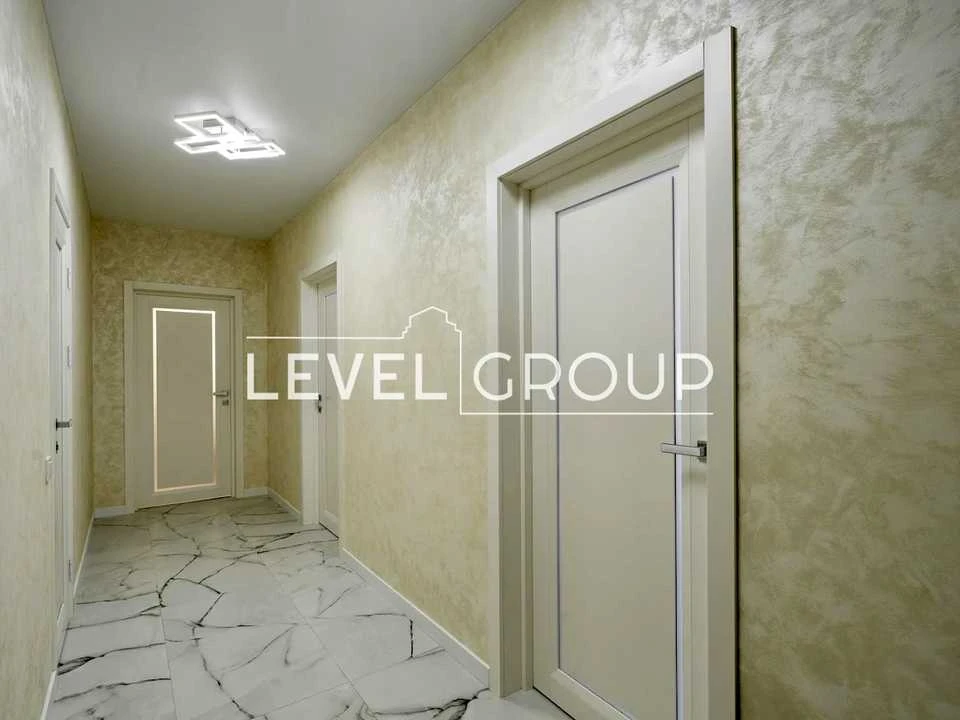 Apartment. Kyiv, Air Force Ave. (Povitroflotsky)
