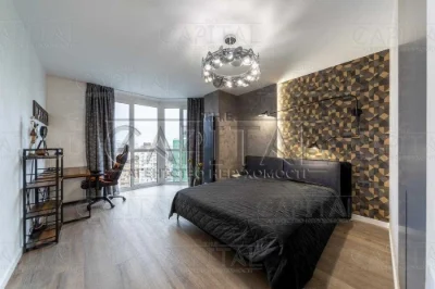 Sale of 4-room apartment 135 sq. m on Mytropolyta Vasylya Lypk St.