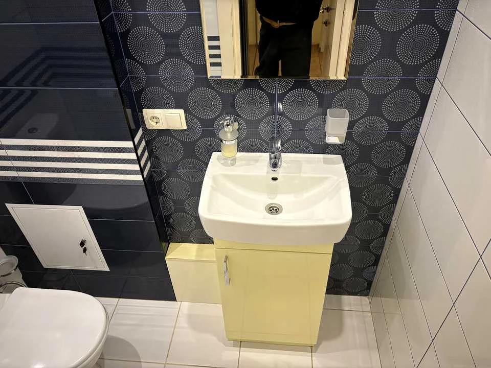 Apartment. Dnipro, Oleksandra Polya Ave. (Kirova)
