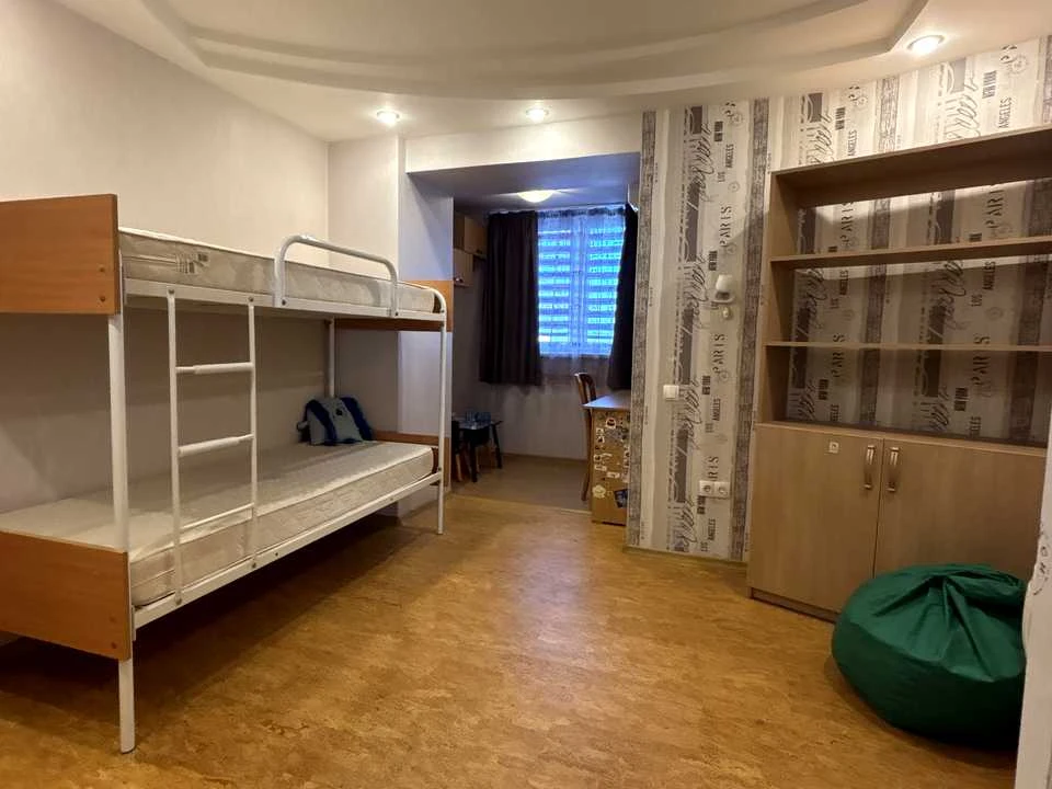 Apartment. Dnipro, Oleksandra Polya Ave. (Kirova)