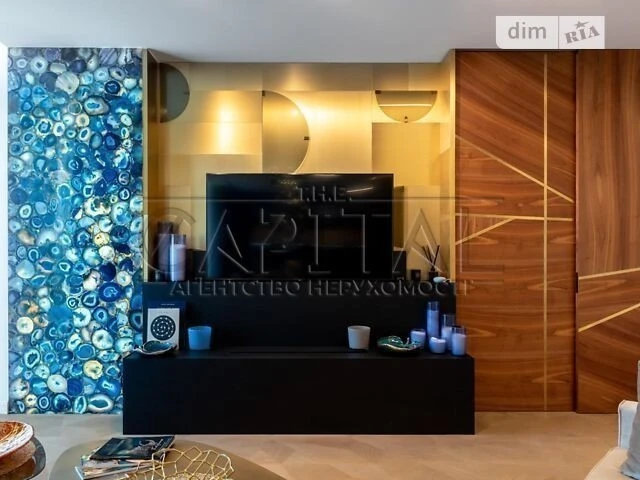 Sale of 4-room apartment 264 sq. m on Lesi Ukrainky Blvd. • ID 3467