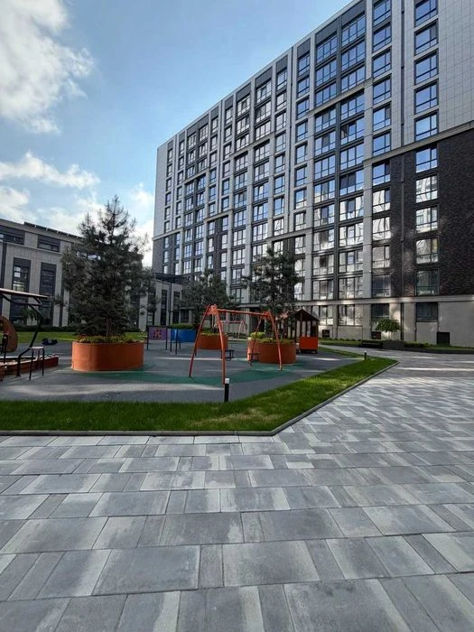 Продам 3к квартиру в ЖК Geneva, Центр
