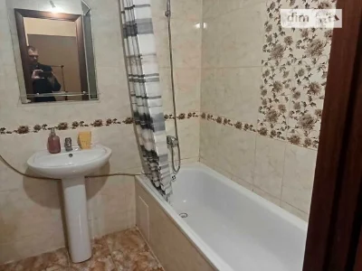 Продаж 1к квартири 41.8 кв. м на вул. Софії Русової 3 • ID 3