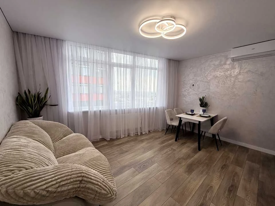 Apartment. Kyiv, Brativ Chybineevyh St. (Chernihivska)
