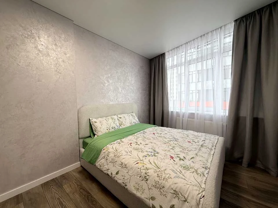 Apartment. Kyiv, Brativ Chybineevyh St. (Chernihivska)