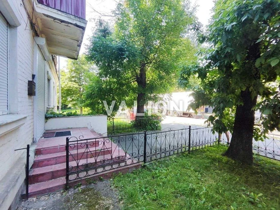 For sale 2-room apartment 65m2. L. Matsievycha24/1. Sevas sq.