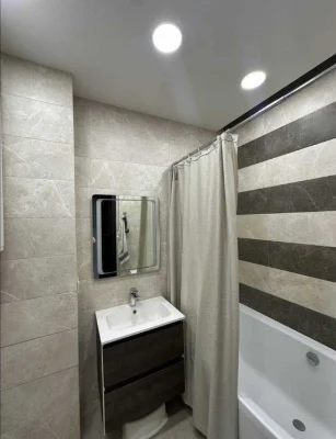NO COMMISSION% Luxurious 3-room apartment near Poznyaki Os metro station