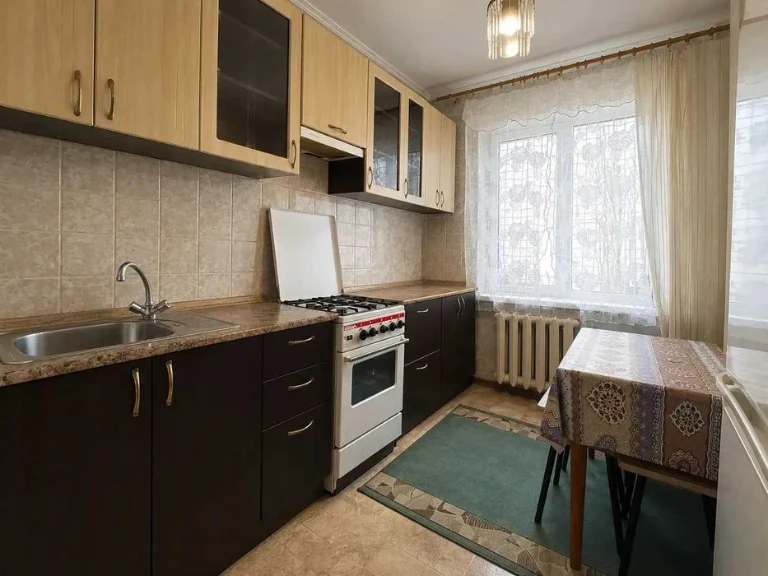 Продаж 3 кімнатної квартири Алмазний 3/9 №21365