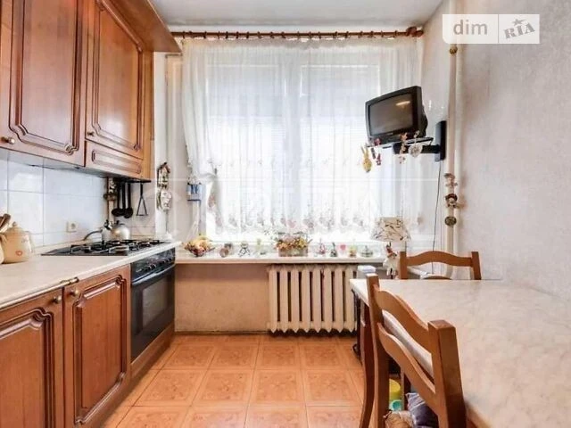 Sale of 2-room apartment 63 sq. m on Lesi Ukrainky Blvd. • ID 34659