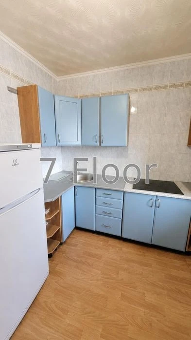 2-room apartment in Chervonaya Kalyna, Pochaina district, for renovation