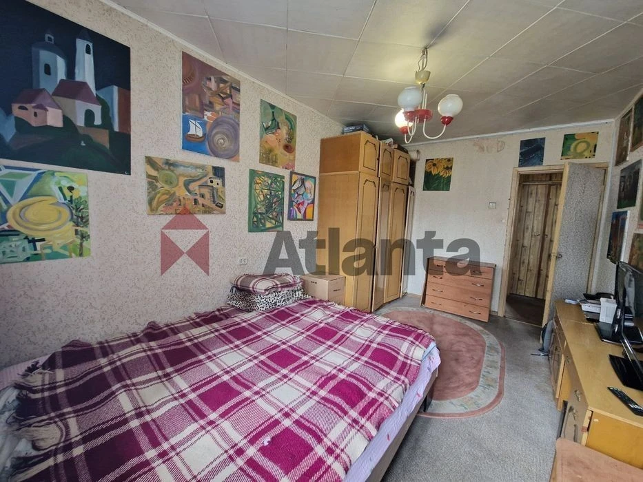 3-room apartment, Lobanovsky Avenue 130. Demiivska