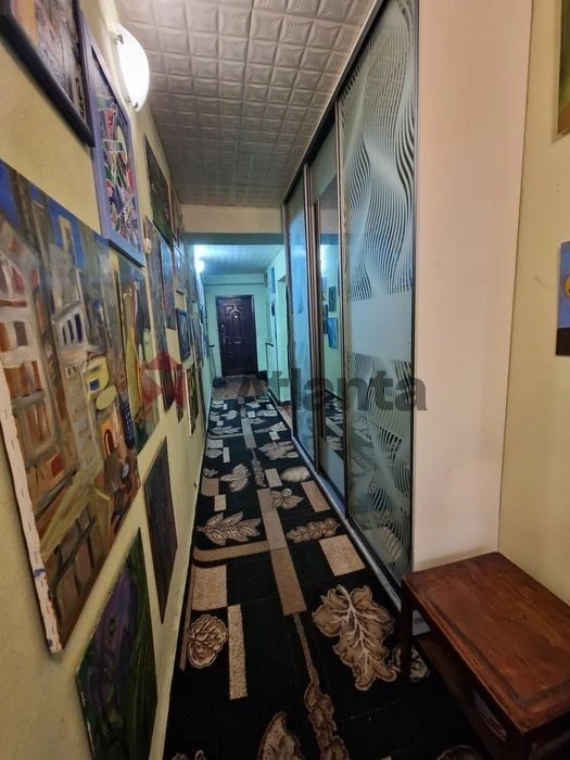 3-room apartment, Lobanovsky Avenue 130. Demiivska