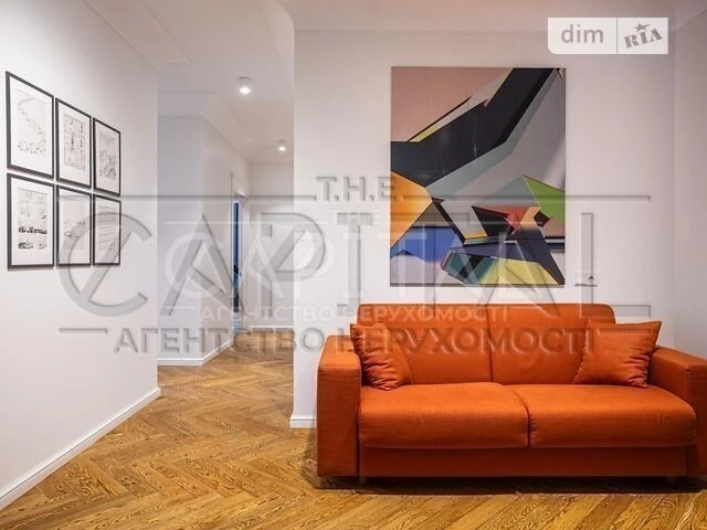 Sale of 3-room apartment 188 sq. m. on Andriy Verkhoglyada St. 14 •