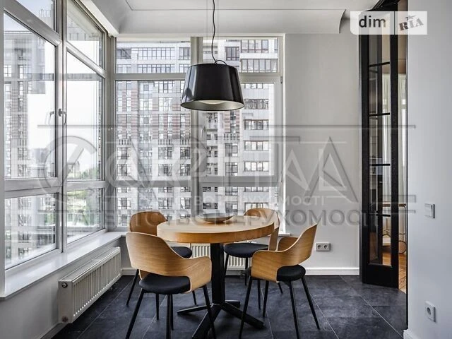 Sale of 3-room apartment 188 sq. m. on Andriy Verkhoglyada St. 14 •