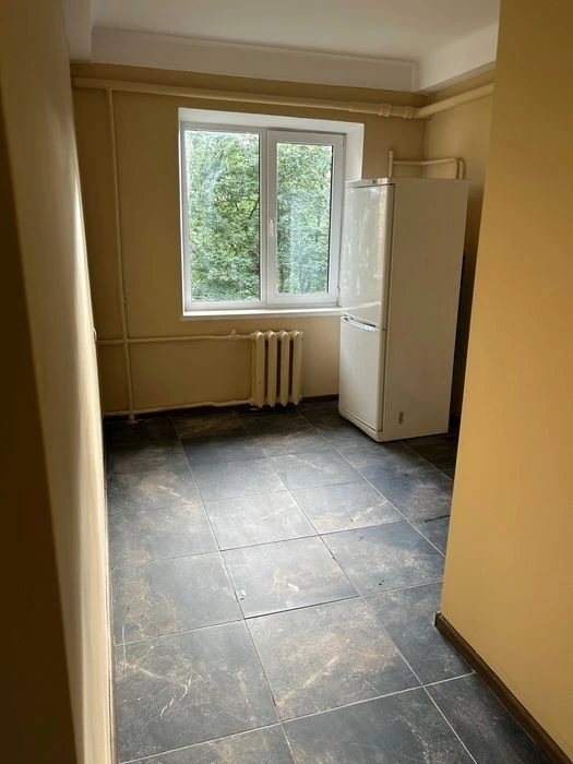 Sale of a small two-room apartment on Chornykh St. Zaporozhye