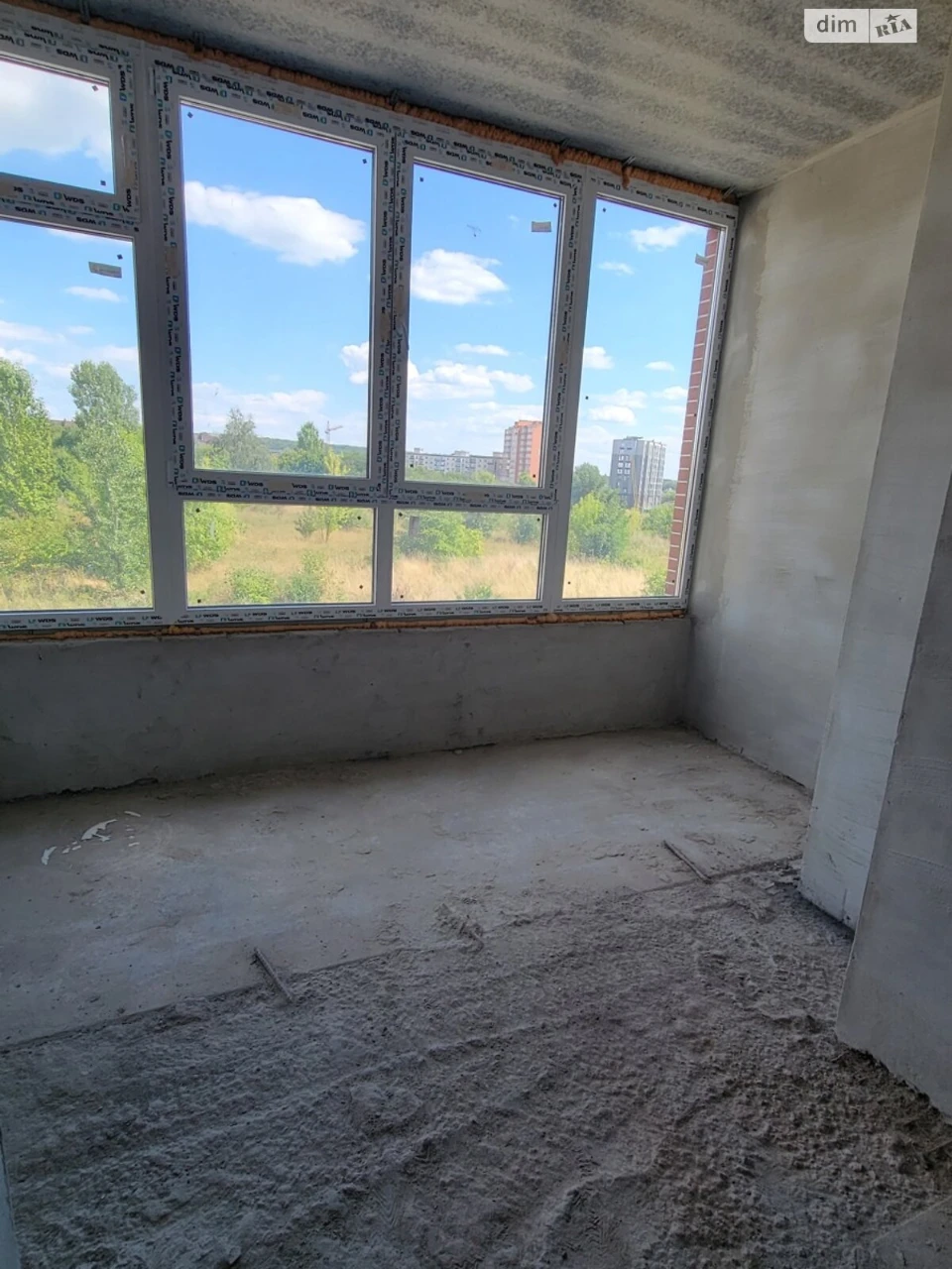Продаж Квартира Озерна