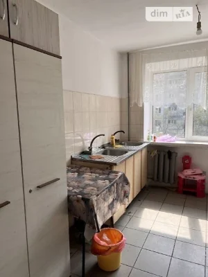 Продаж кімнати 18.2 кв. м на вул. Максима Березовського 7, к