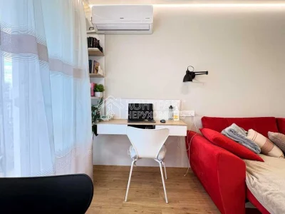 Apartment. Kharkiv, Nauky Ave. (Lenina)