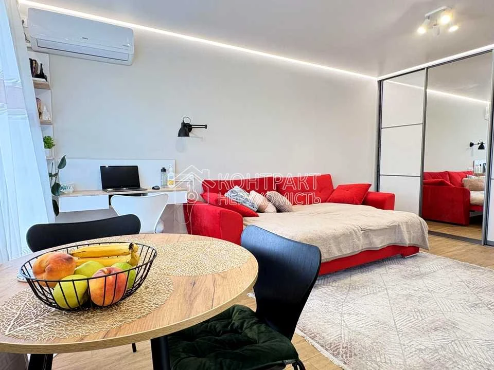 Apartment. Kharkiv, Nauky Ave. (Lenina)
