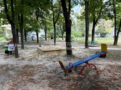 Apartment. Kharkiv, Nauky Ave. (Lenina)