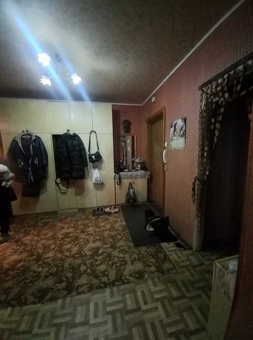 Three-room apartment for sale on Shishkovka. (404663)