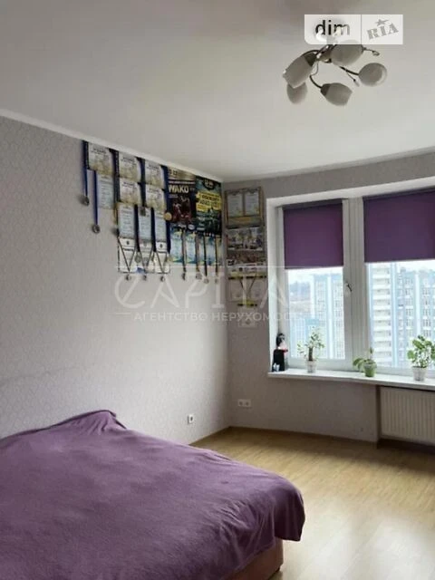 Продаж 2к квартири 71 кв. м на наб. Дніпровська 26А • ID 346