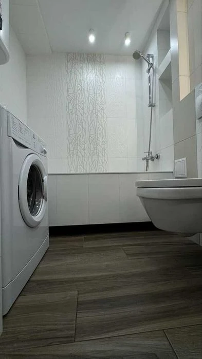 For sale 3-room apartment Peremoga-5 Pobeda, renovation, brick, certificates