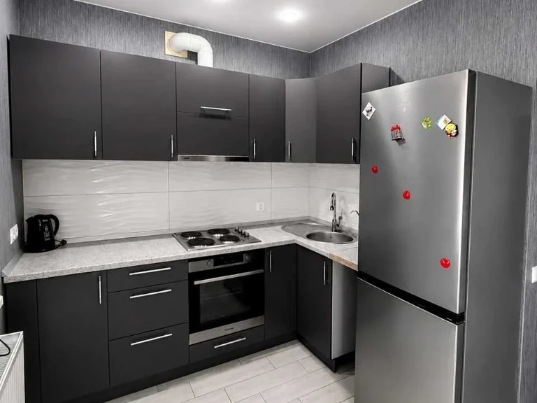 Apartment. Kharkiv, Dragomanova St.